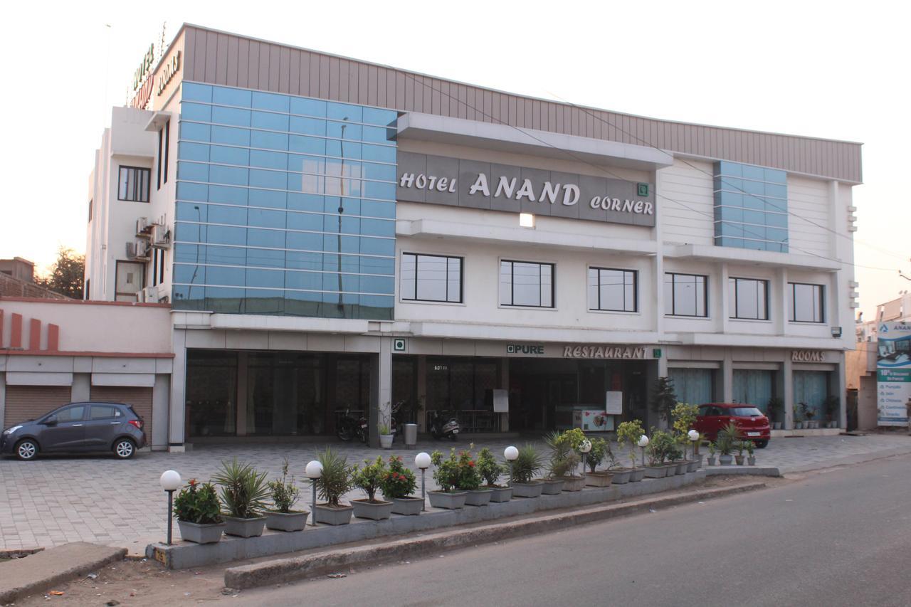 Hotel Anand Corner Nadiād Εξωτερικό φωτογραφία